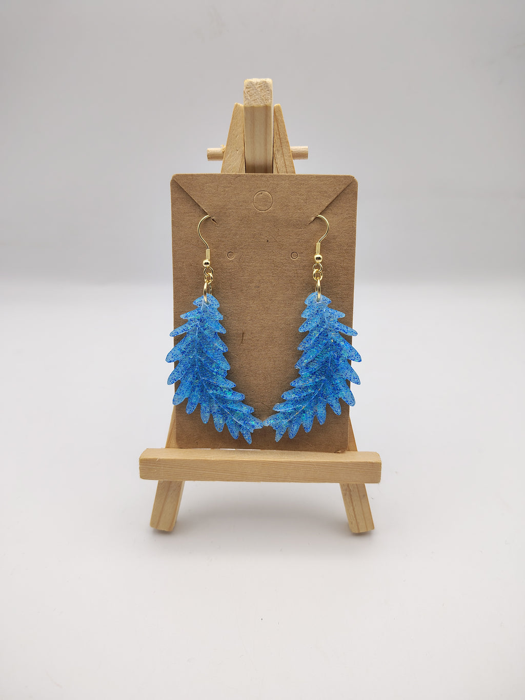 Boucles d’oreilles Feuille en résine époxy faites main – Bijou nature artisanal
