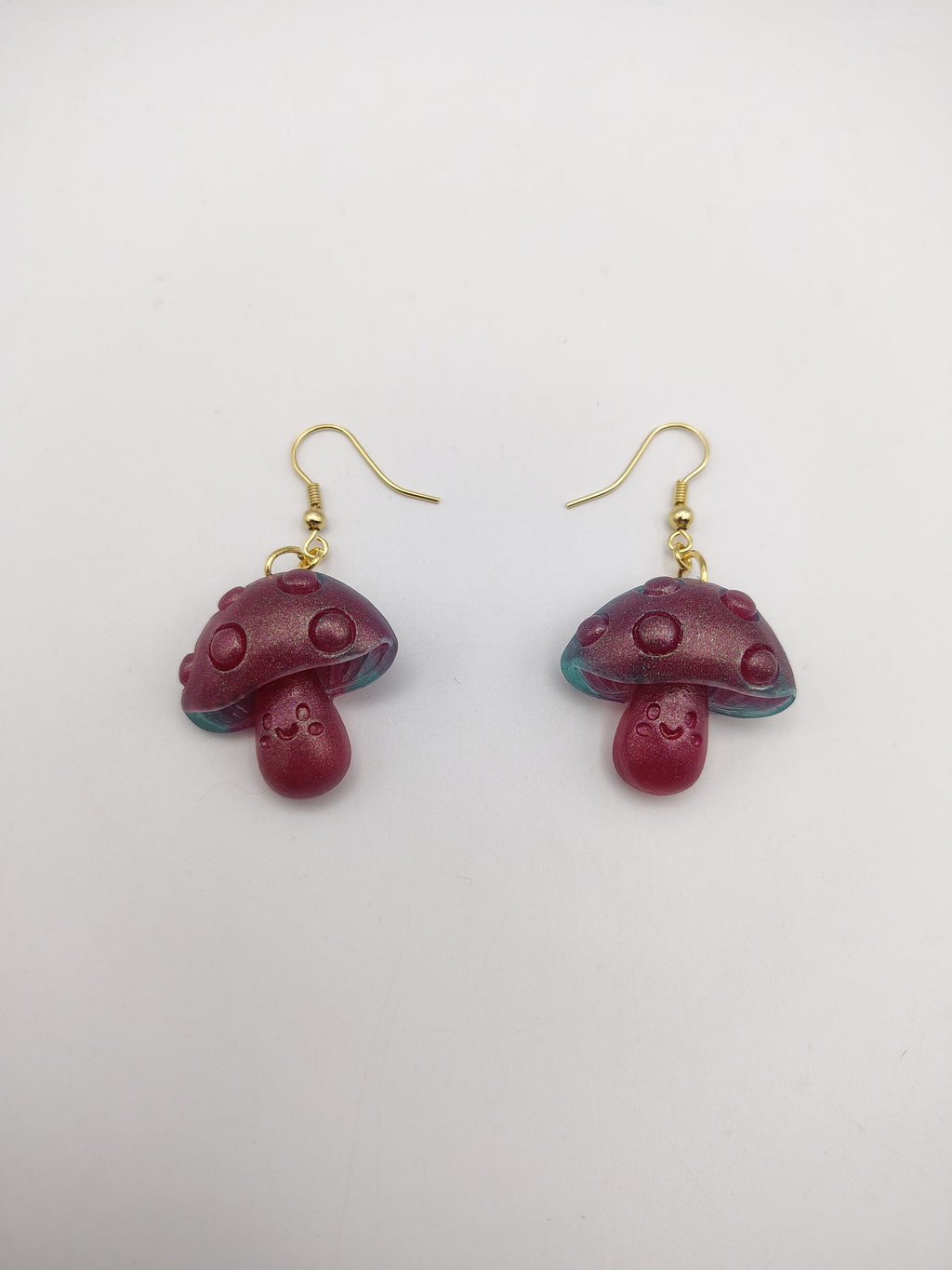 Boucles d’oreilles Champignon en résine époxy fait main – Bijou féerique artisanal