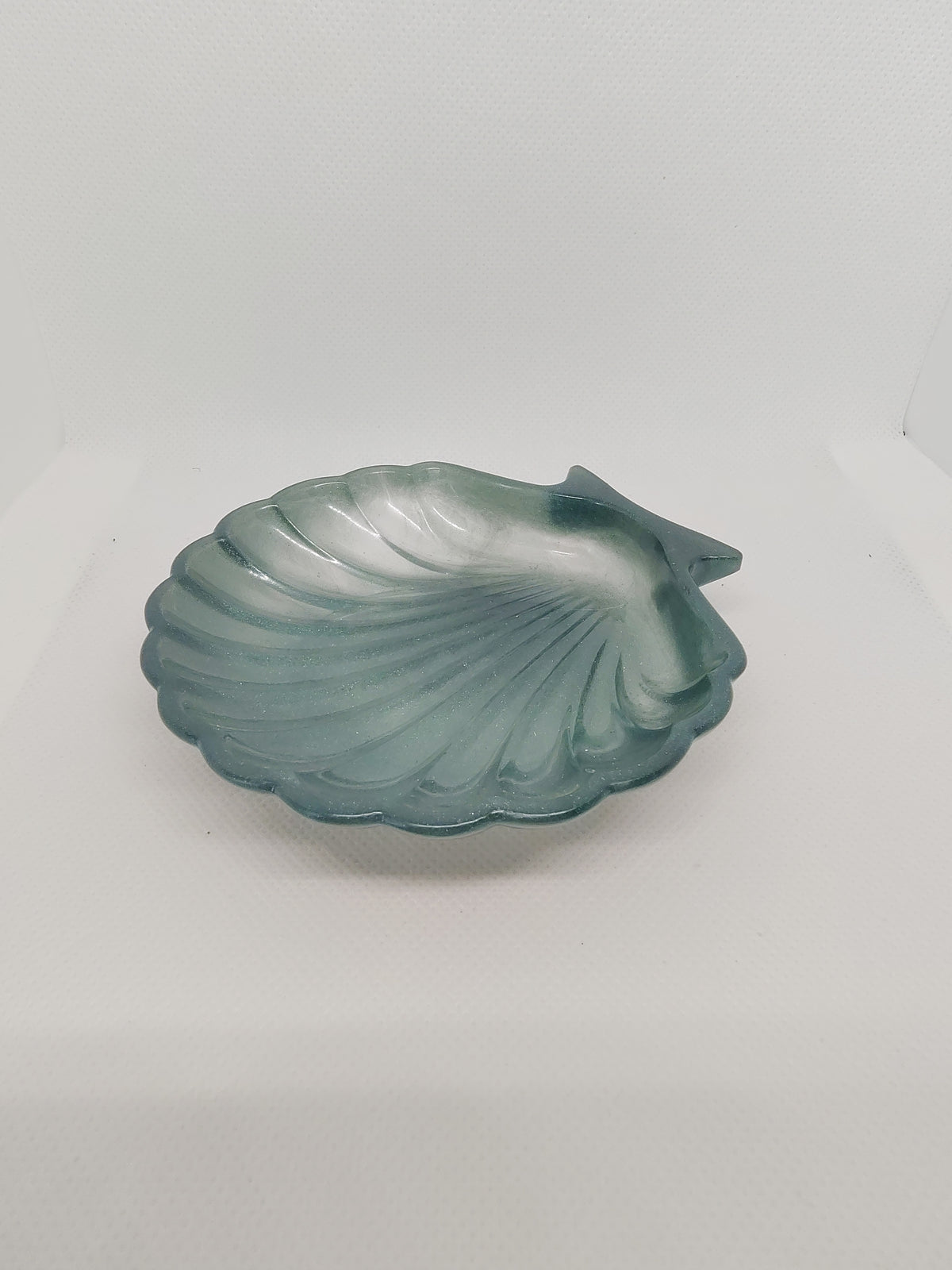 Vide-Poche Coquillage en Résine Époxy – Décoration Artisanale