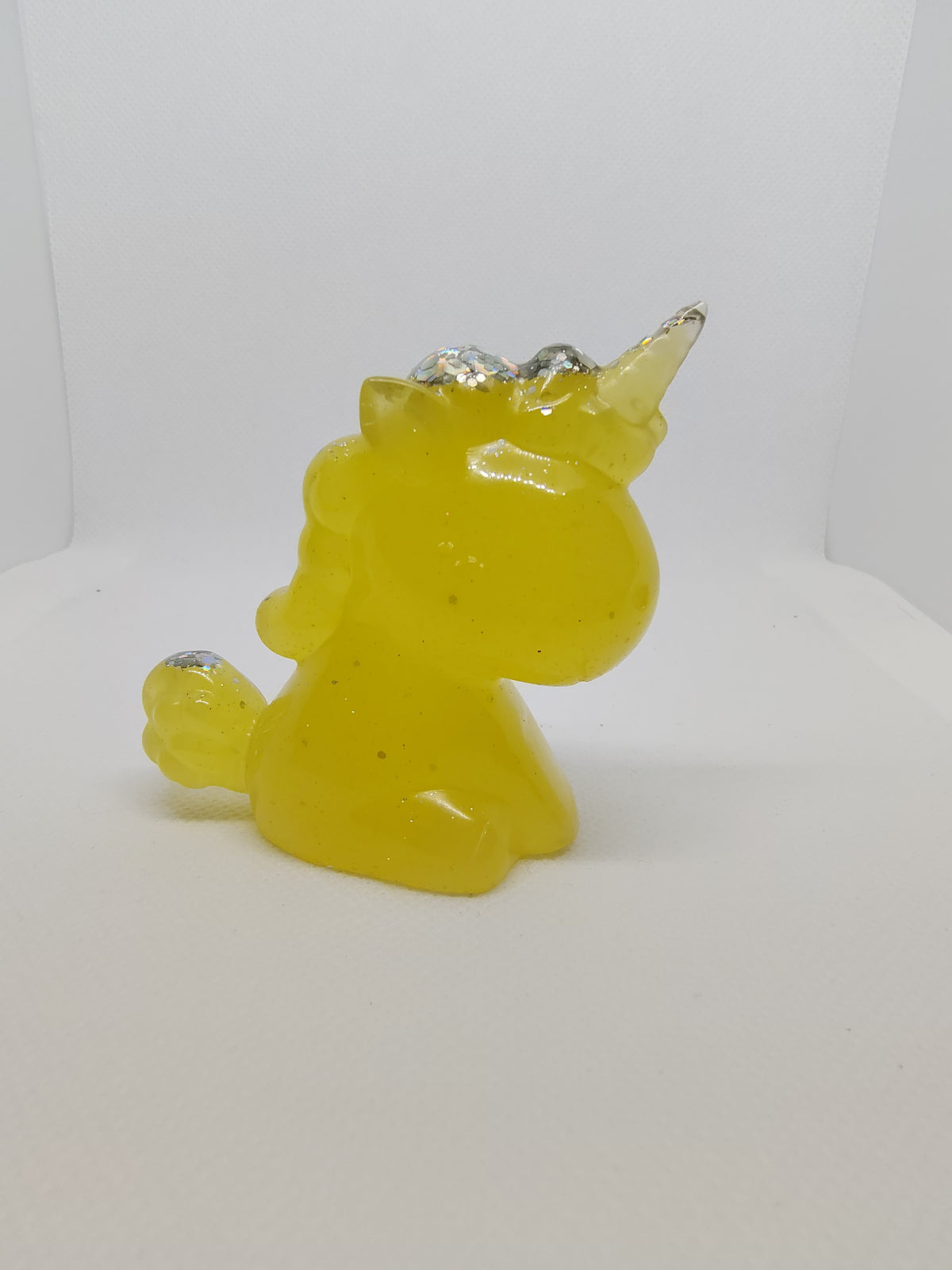Licorne en Résine Époxy – Figurine Décorative Artisanale