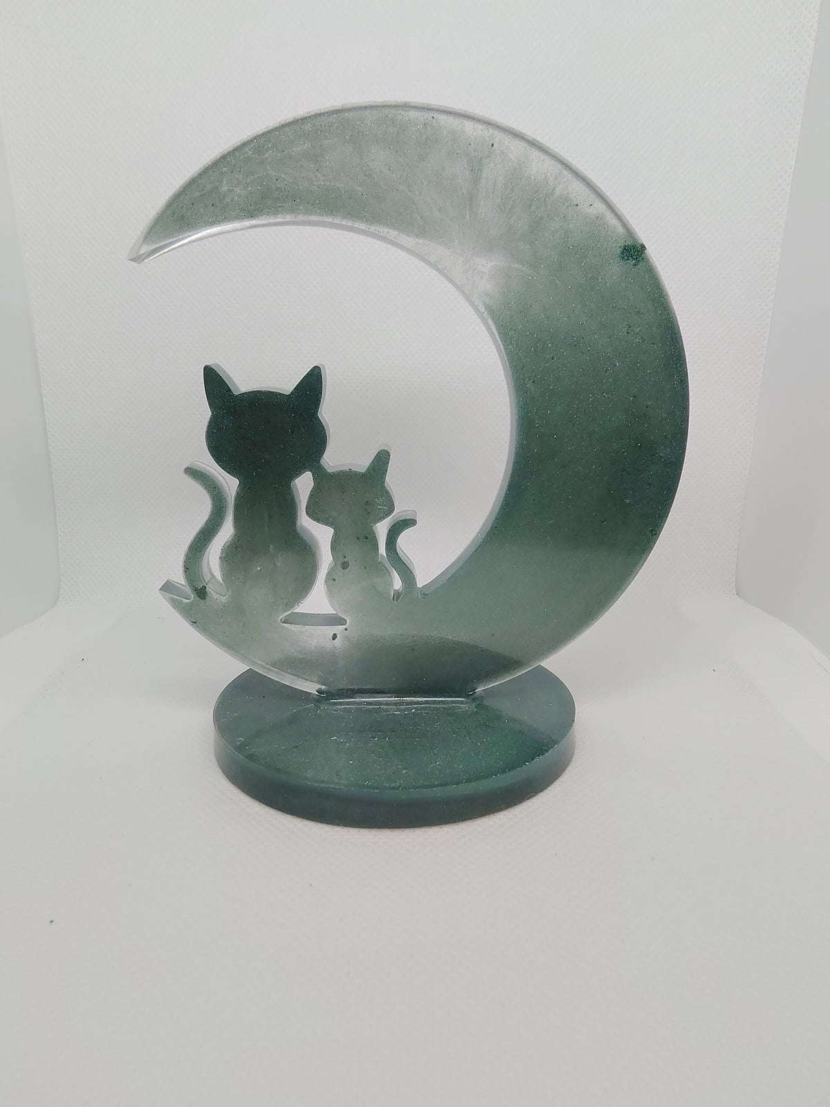 Chat Lune en Résine Époxy – Décoration Artisanale