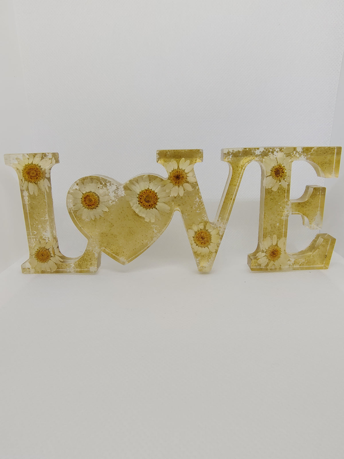 Décoration LOVE en Résine Époxy – Création Artisanale