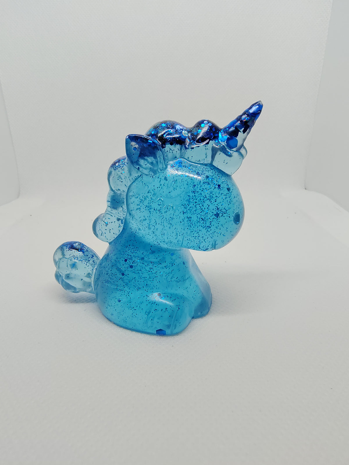 Licorne en Résine Époxy – Figurine Décorative Artisanale