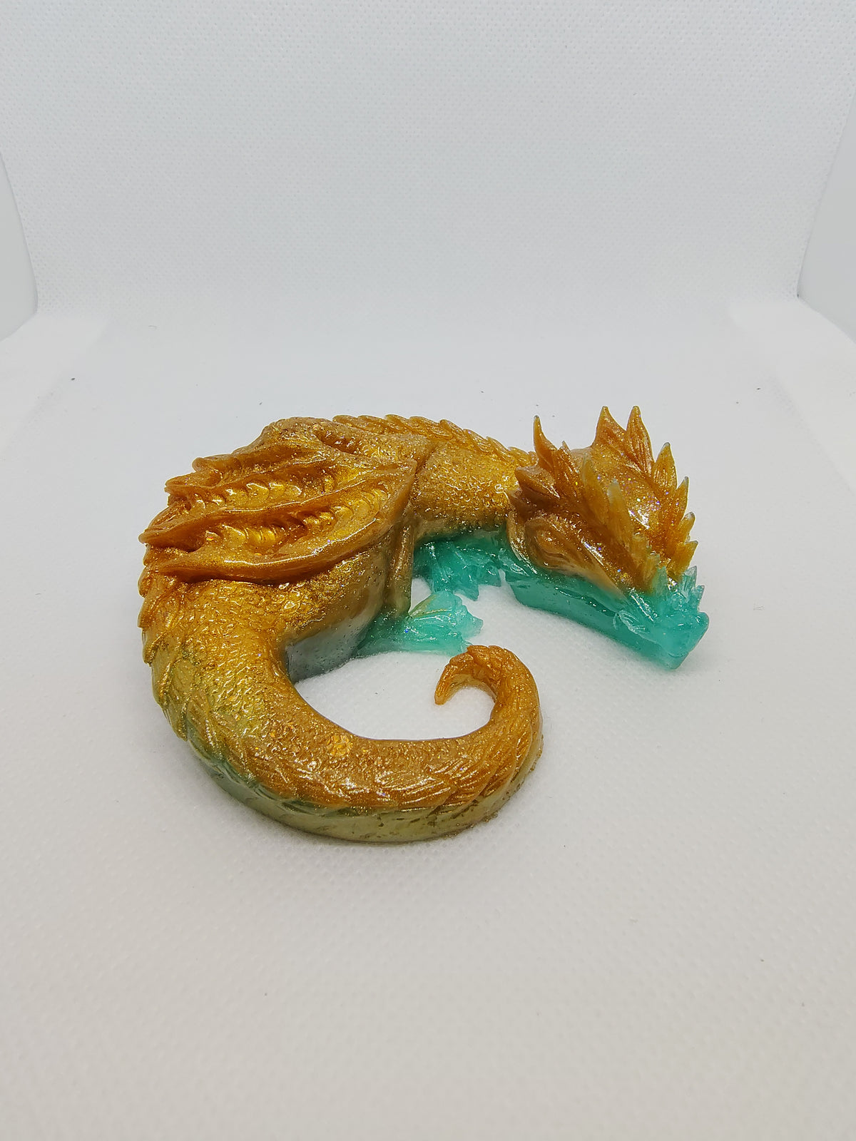 Dragon en Résine Époxy – Figurine Décorative Fantastique artisanale