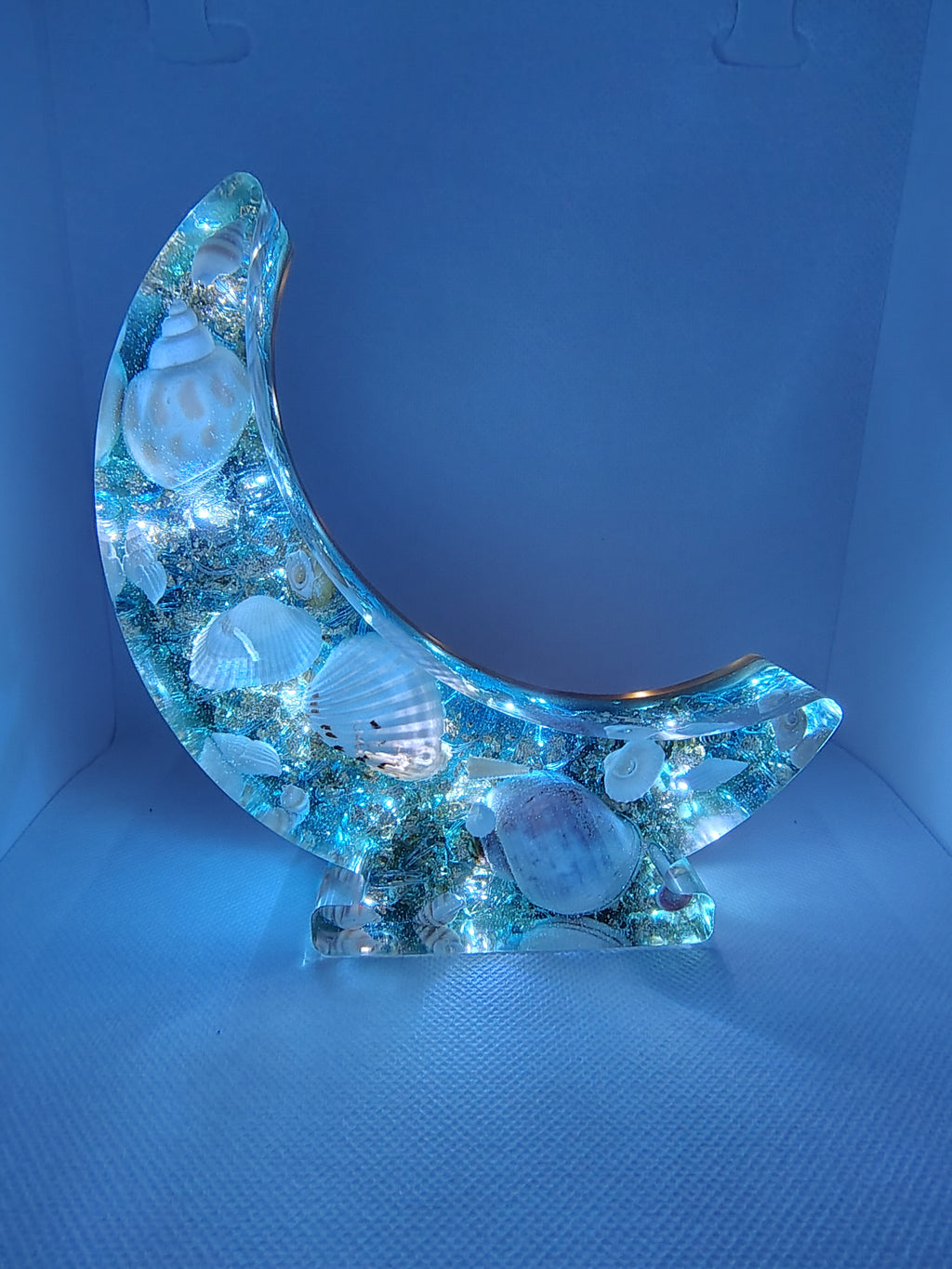 Veilleuse Lune en Résine Époxy – Décoration Artisanale