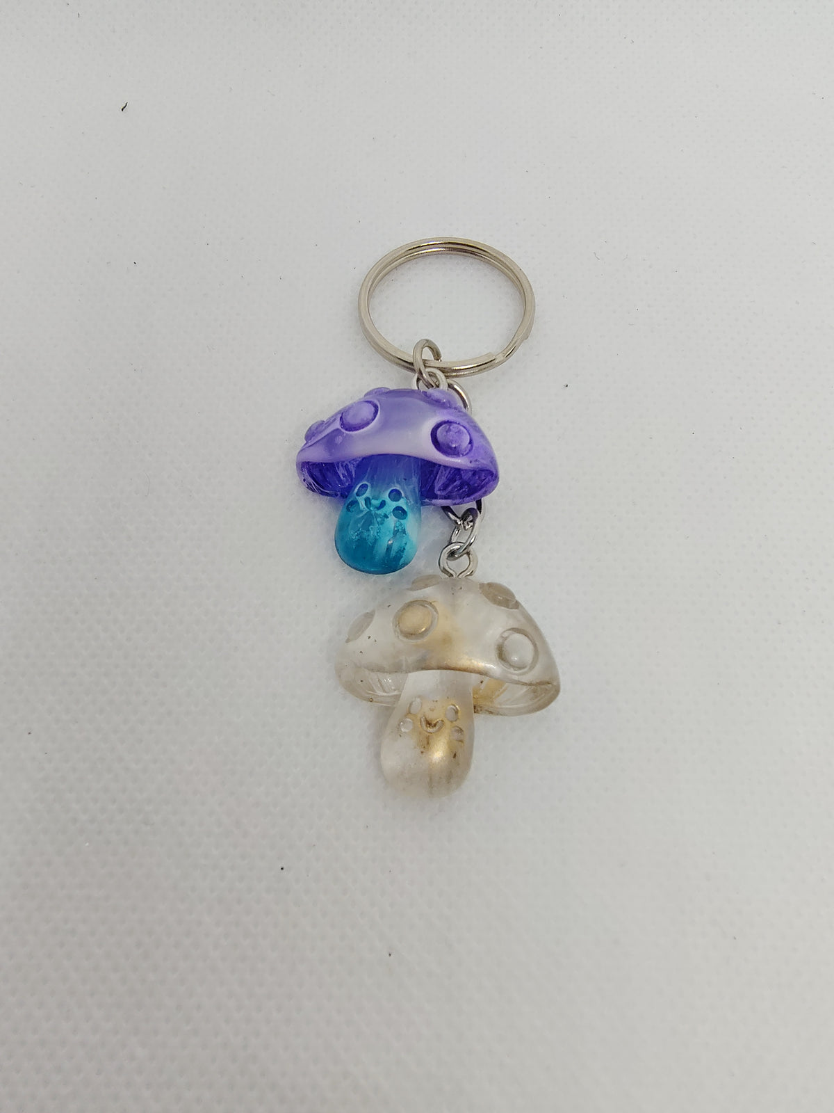 Porte-Clés Champignons en Résine Époxy – Création Artisanale