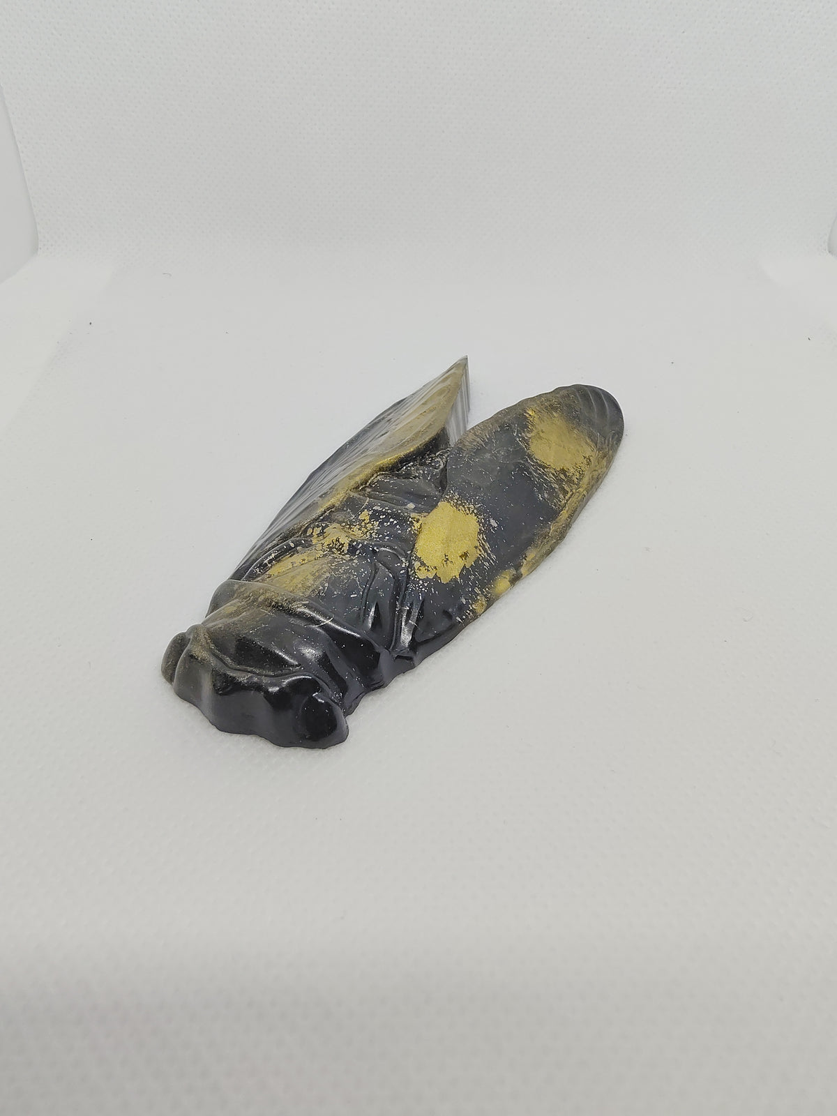 Cigale en Résine Époxy – Figurine Décorative Artisanale