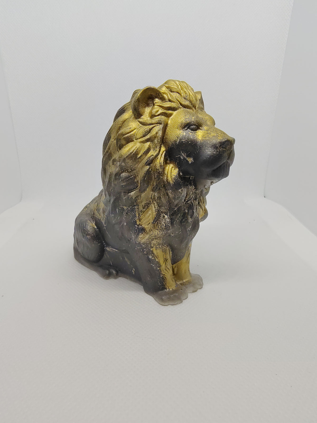 Lion en Résine Époxy – Figurine Décorative Artisanale