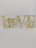 Décoration LOVE en Résine Époxy – Création Artisanale