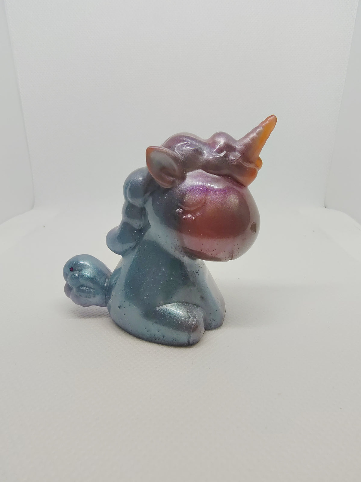 Licorne en Résine Époxy – Figurine Décorative Artisanale