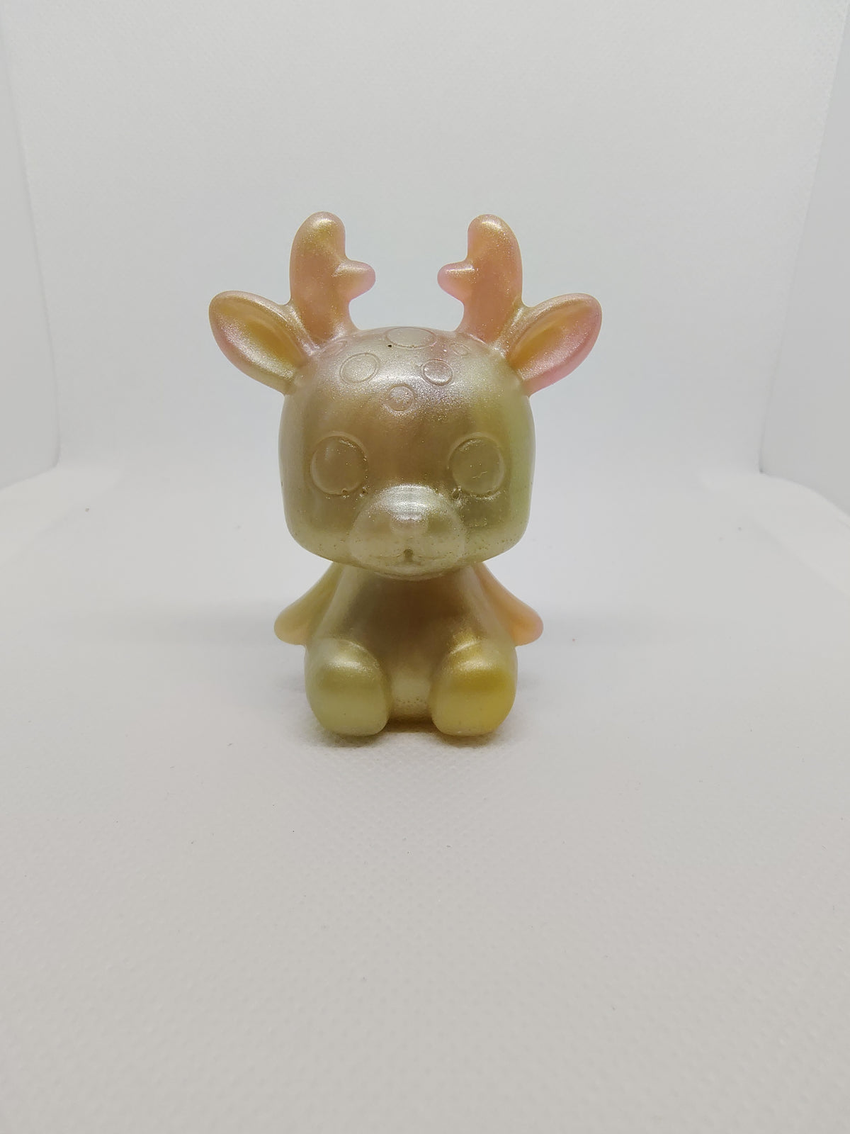 Renne en Résine Époxy – Figurine Décorative Artisanale