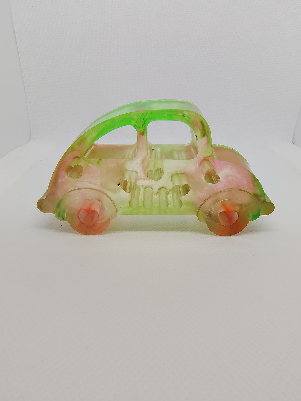 Voiture en Résine Époxy – Figurine Décorative Artisanale