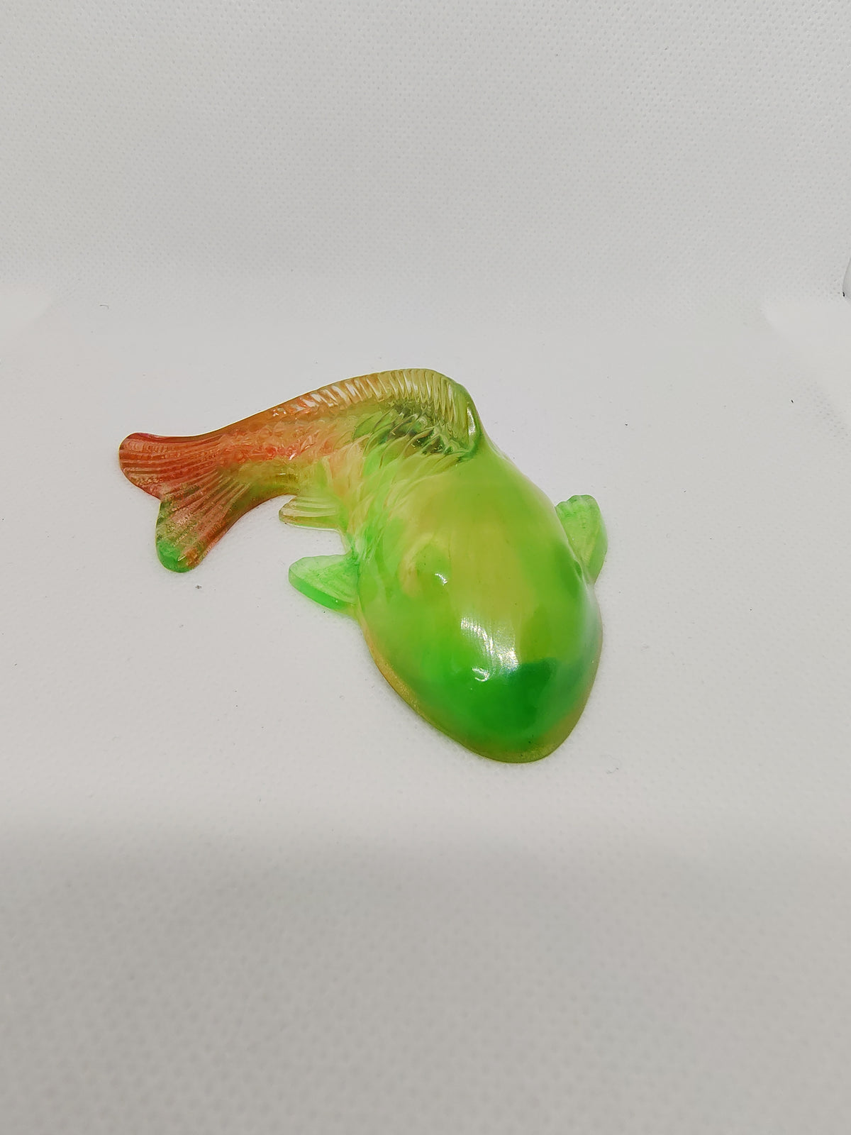 Carpe Koï en Résine Époxy – Figurine Décorative Japonaise artisanale