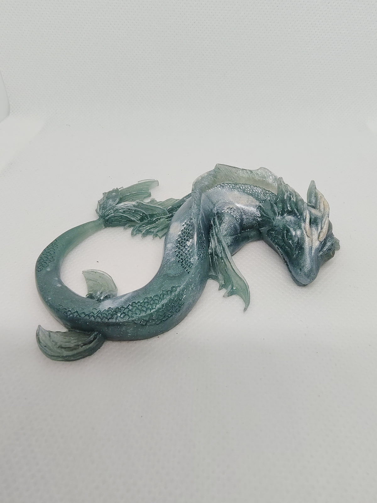Dragon en Résine Époxy – Figurine Décorative Fantastique artisanale