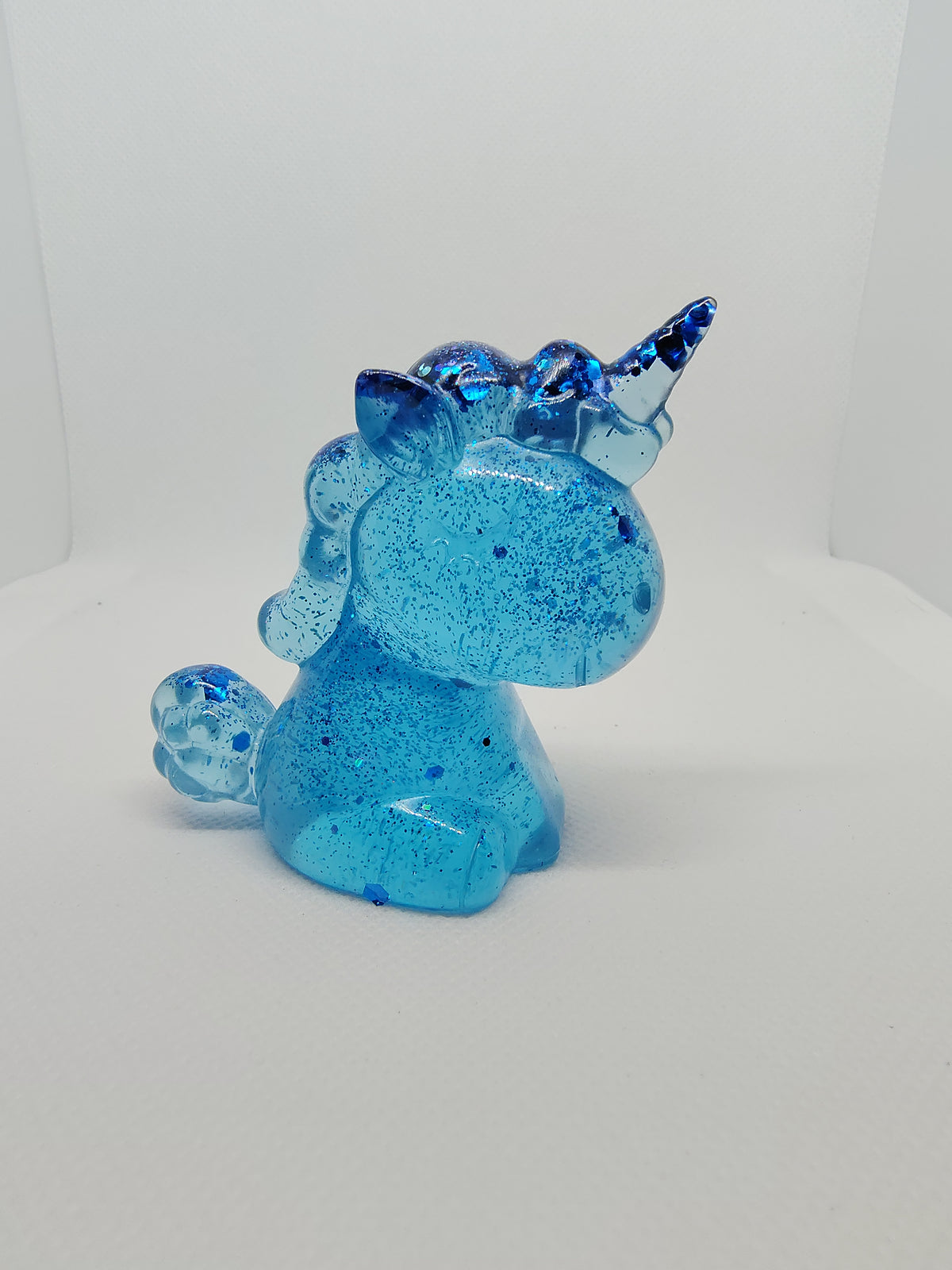 Licorne en Résine Époxy – Figurine Décorative Artisanale