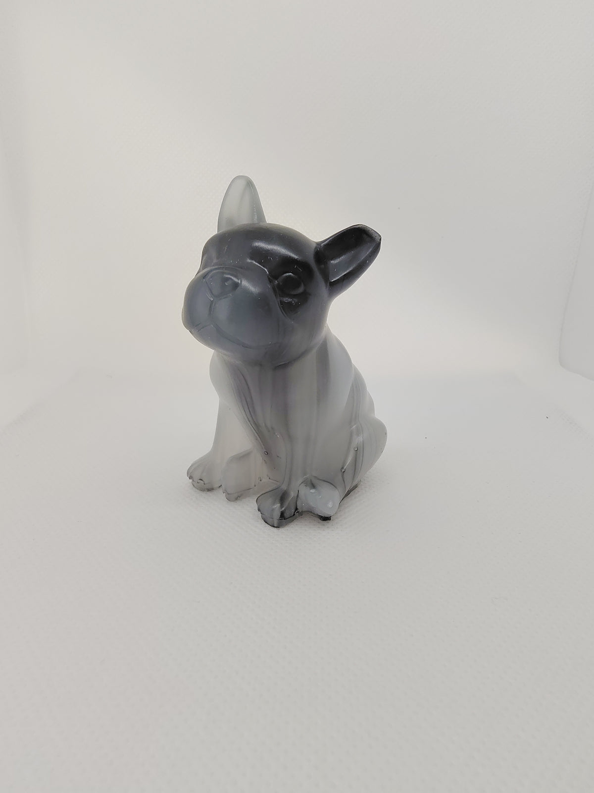 Bouledogue en Résine Époxy – Figurine Décorative Artisanale