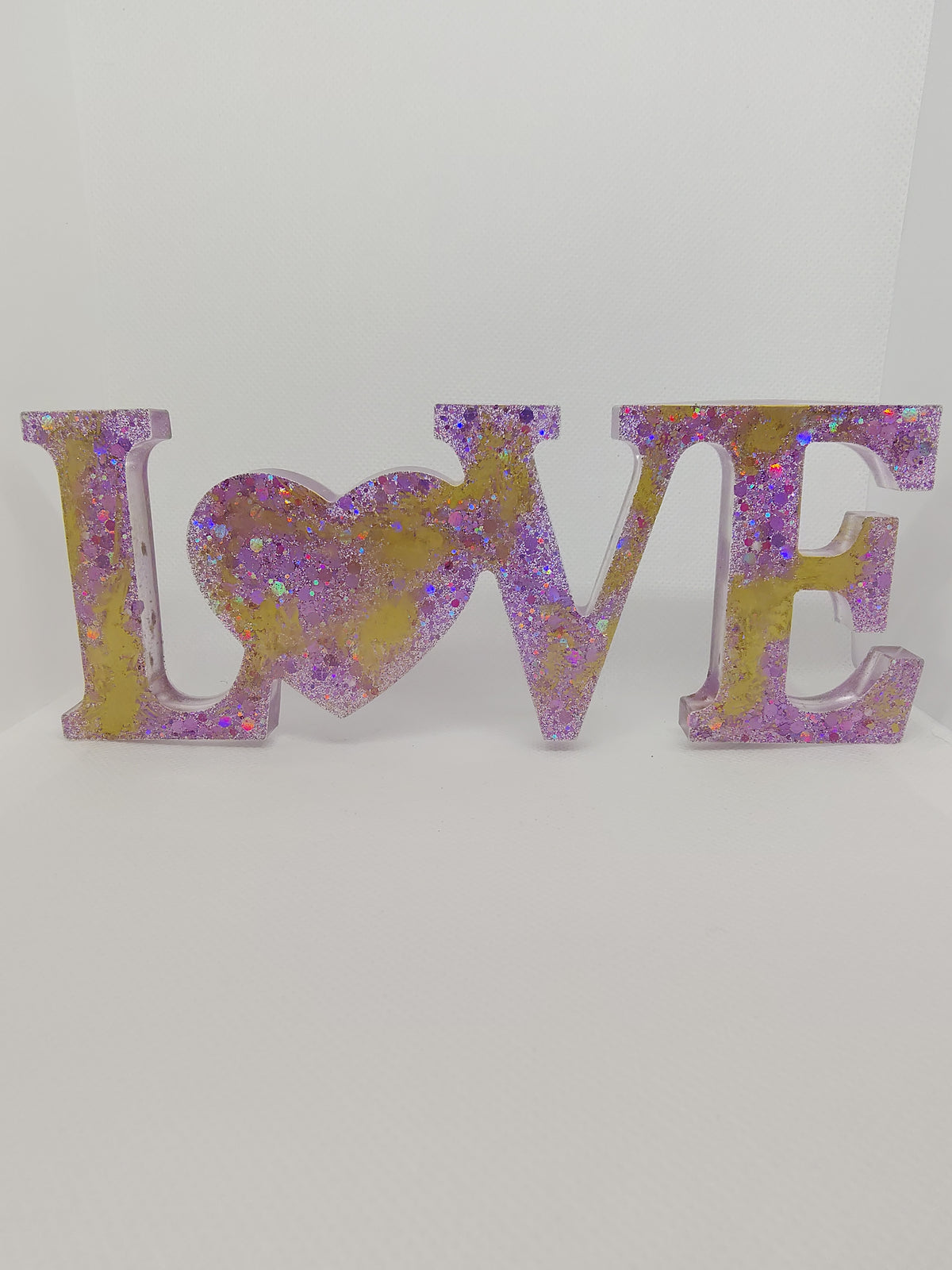 Décoration LOVE en Résine Époxy – Création Artisanale