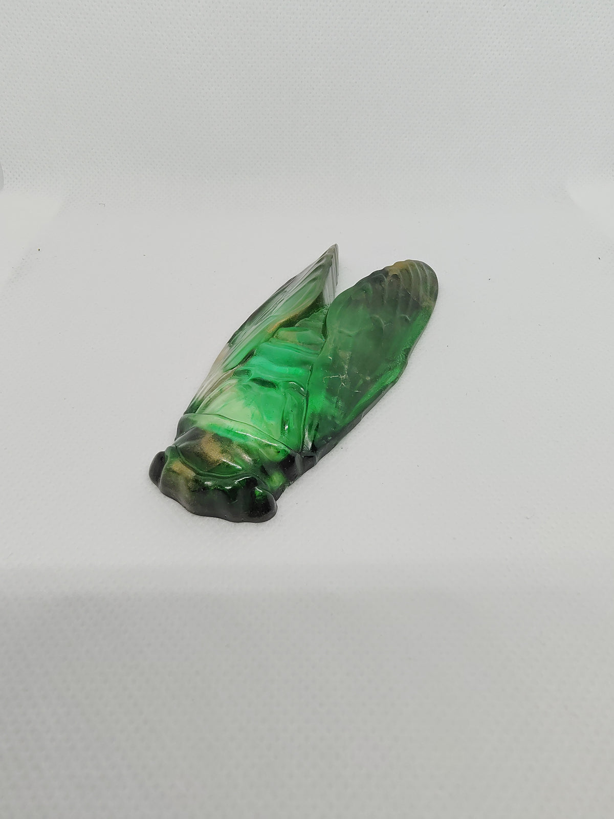 Cigale en Résine Époxy – Figurine Décorative Artisanale