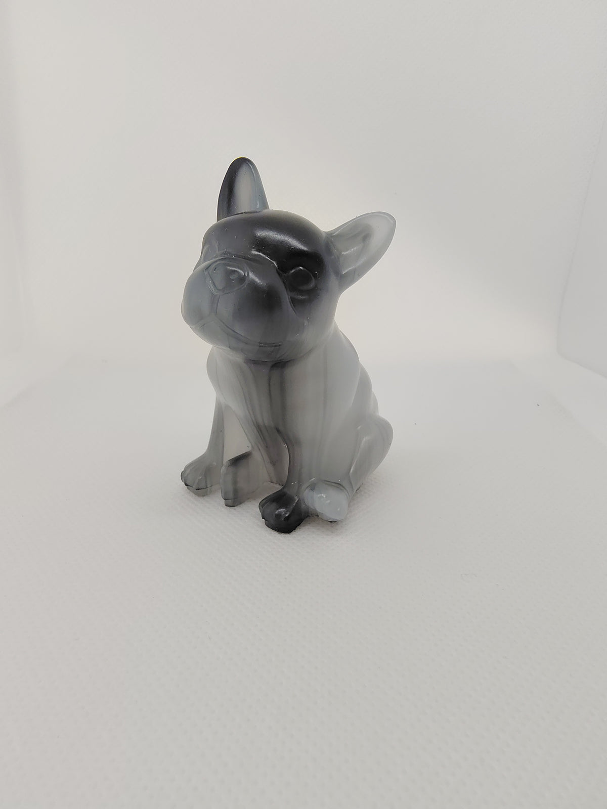 Bouledogue en Résine Époxy – Figurine Décorative Artisanale
