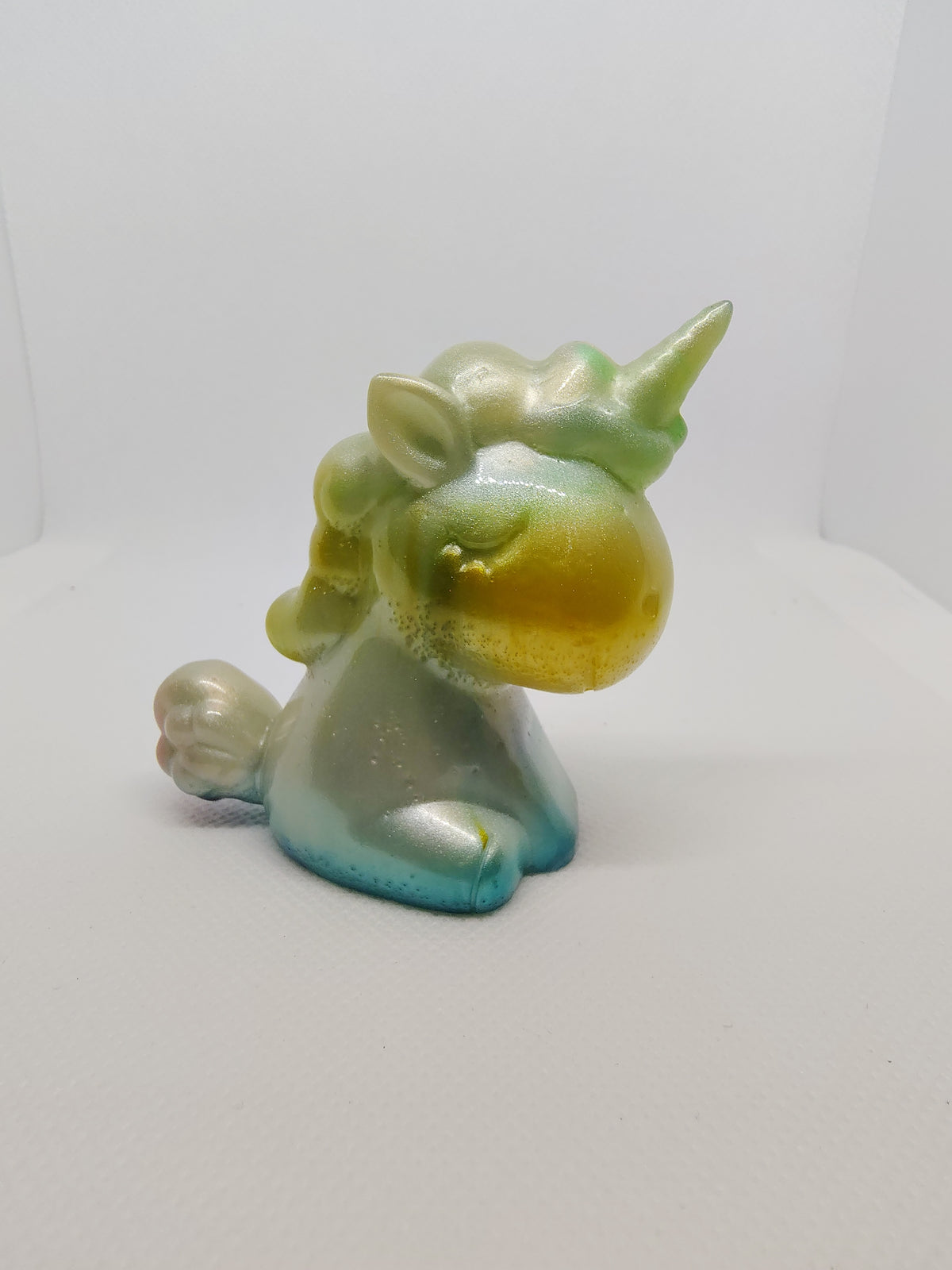 Licorne en Résine Époxy – Figurine Décorative Artisanale