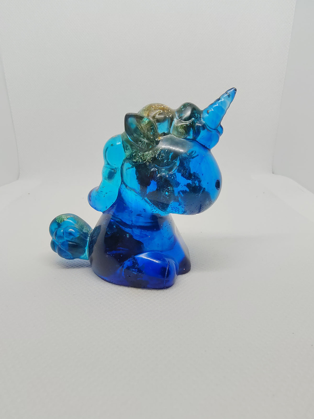 Licorne en Résine Époxy – Figurine Décorative Artisanale