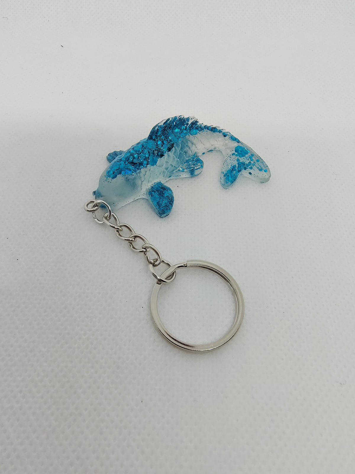 Porte-Clés Carpe Koï en Résine Époxy – Création Artisanale