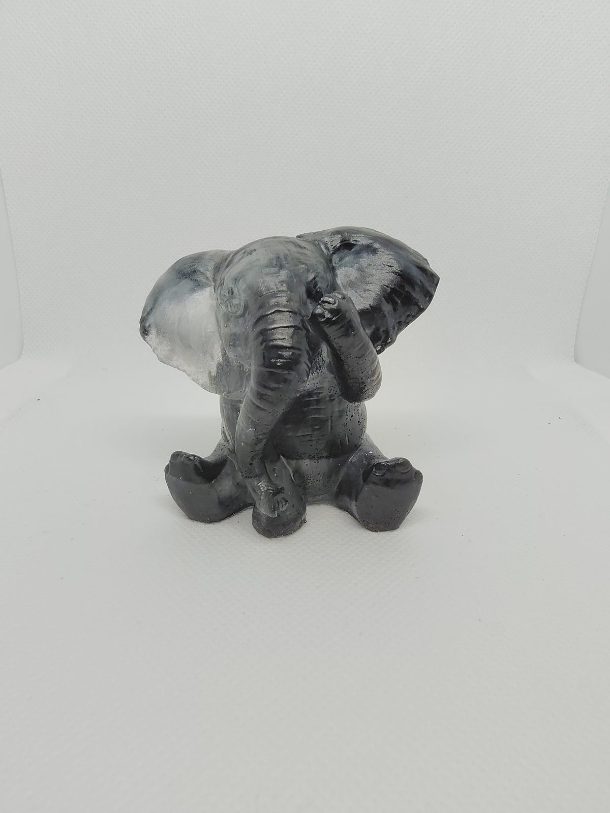 Éléphant en Résine Époxy – Figurine Décorative Artisanale