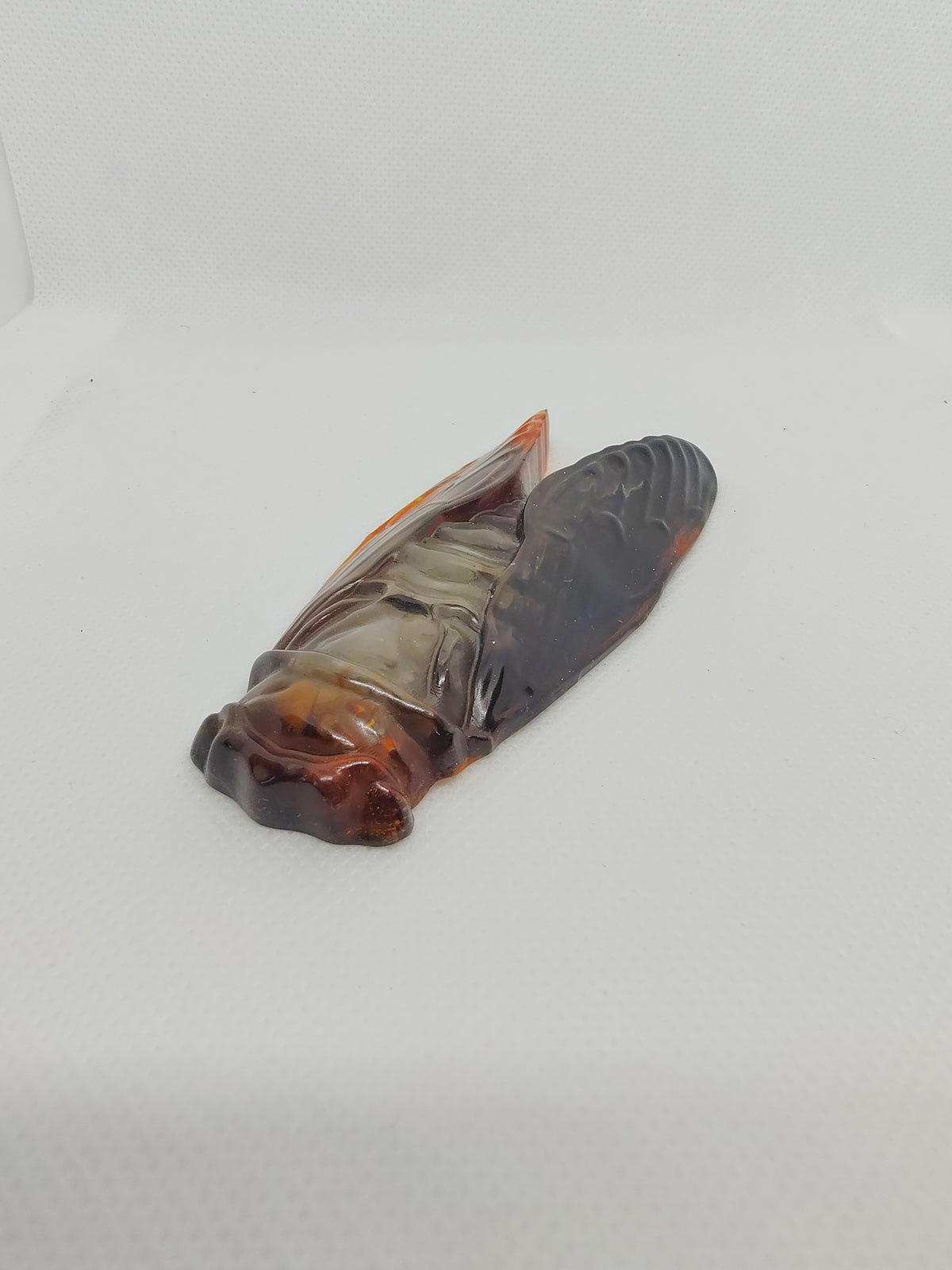 Cigale en Résine Époxy – Figurine Décorative Artisanale
