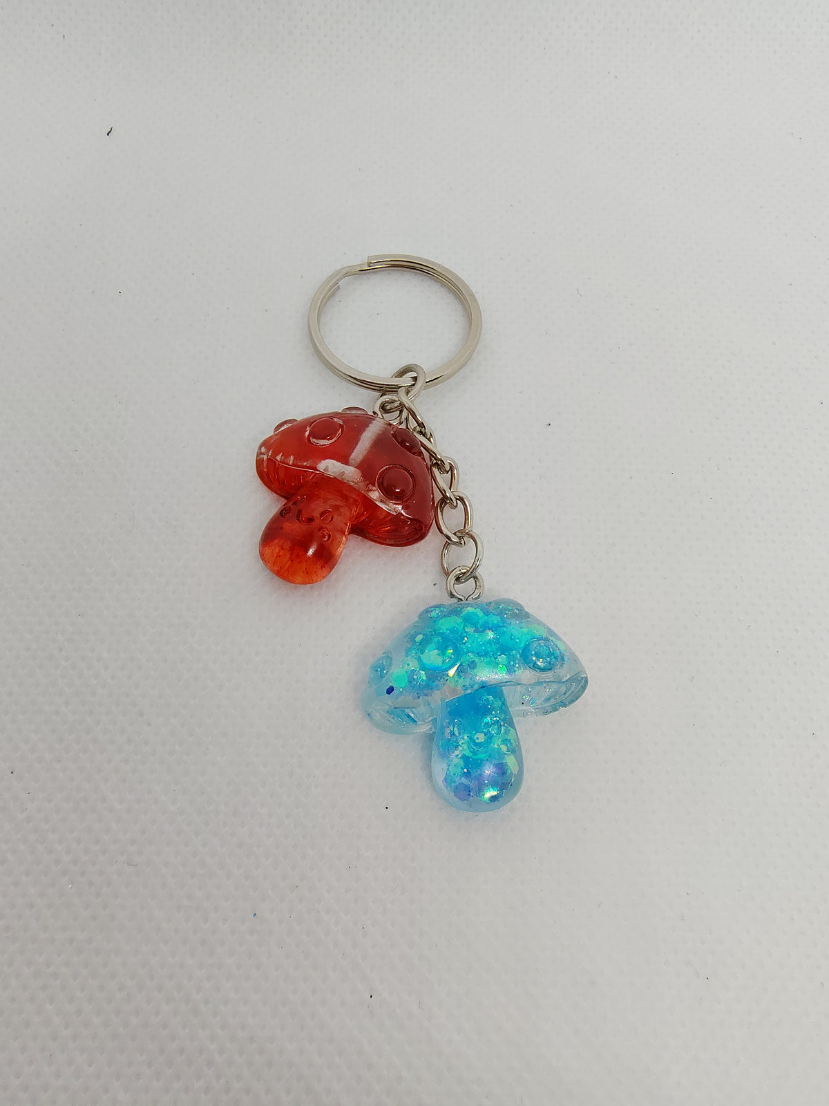 Porte-Clés Champignons en Résine Époxy – Création Artisanale