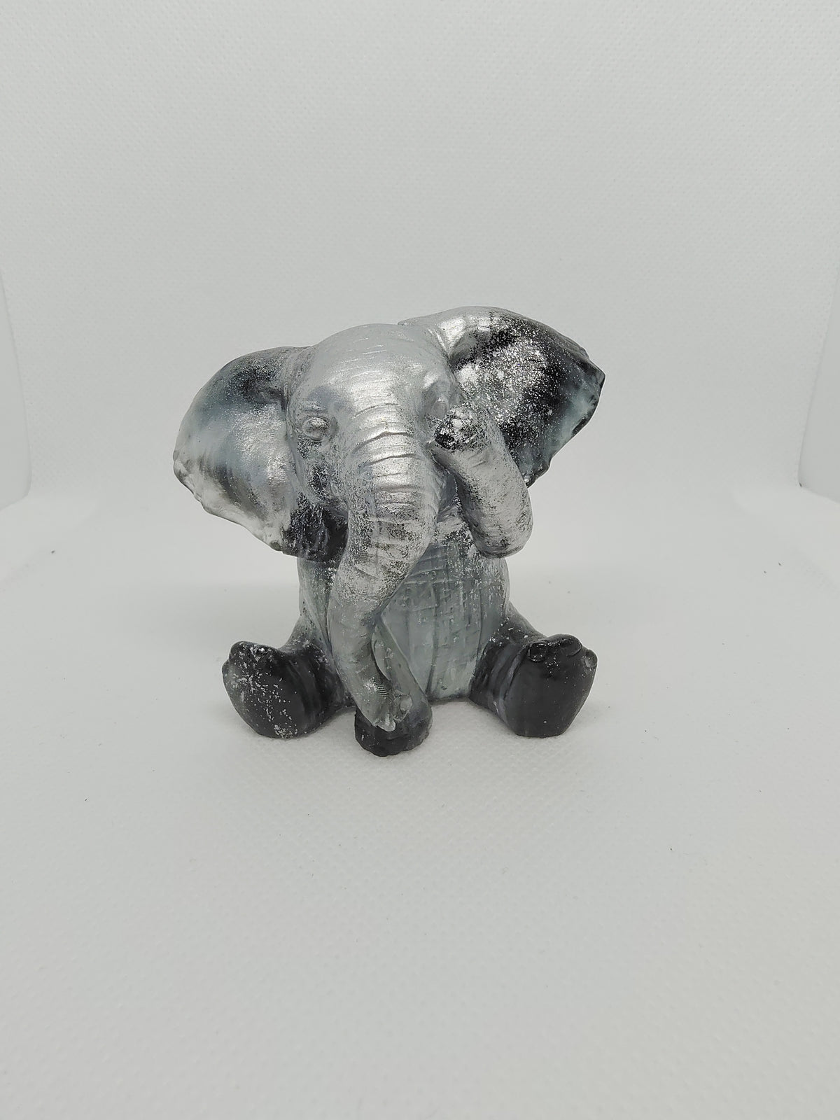 Éléphant en Résine Époxy – Figurine Décorative Artisanale